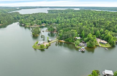 Pleasure Point House | Eagle's Nest on Lake Martin