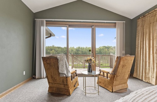 Afton House | Eagle's Nest Riverside Retreat