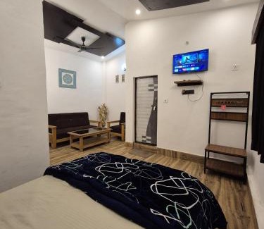 Nanpara House | Earth Home Katarniaghat