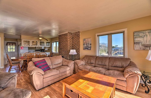 Emerald Isle Apartment | 'east of the Sun' Beachside Apartment w/Deck!