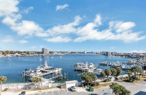 Holiday Isle House | East Pass Towers 603-FAB 3BR 2100 sf with Destin Harbor Views