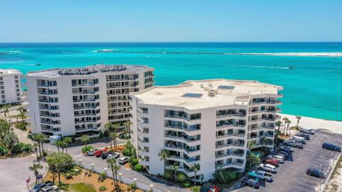 Holiday Isle House | East Pass Towers 603-FAB 3BR 2100 sf with Destin Harbor Views