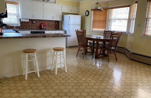 Owensboro House | East Side Large Home with Garage, Close to Everything~