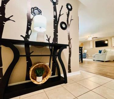 Hammond Apartment | Eastgate 11A .