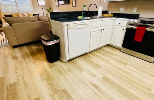 Hammond Apartment | Eastgate 13A Cozy family retreat close to downtown Hammond