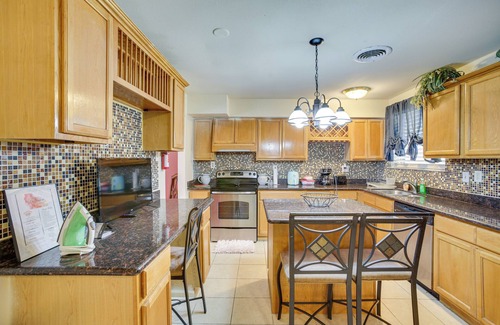 Read Boulevard West House | Easy Access to US-90 & Near Dtwn: New Orleans Home