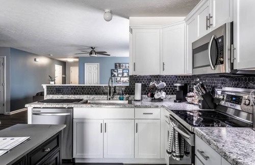 Noblesville House | Easy Living @ Noblesville Near Ruoff Center & Grand Park