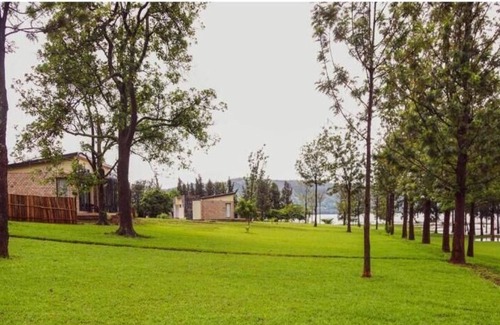 Kagano Apartment | Eben Lake Kivu Cottages and Villas
