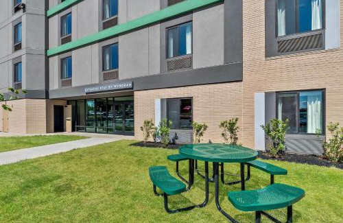 Cascades Hotel | ECHO Suites Extended Stay by Wyndham Sterling