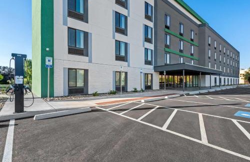 Reno/Tahoe Airport Hotel | ECHO Suites Extended Stay by Wyndham Reno