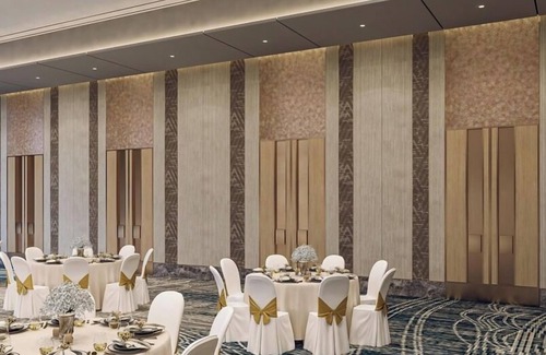 Lansdowne Hotel | ECKO Kasang Regency Hill Resort