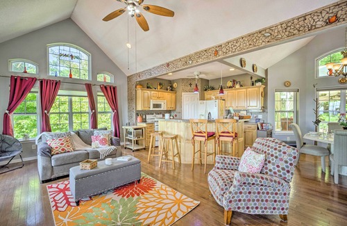 Ranger Cottage | Eclectic Ranger Home w/Mtn Views + Hot Tub!