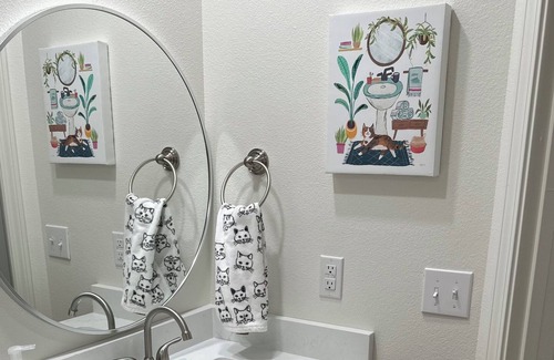 Russellville House | Eclipse Lounge near Mount Nebo and Arkansas Tech University.