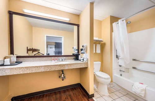 Columbus Hotel | Econo Lodge Columbus near Airport