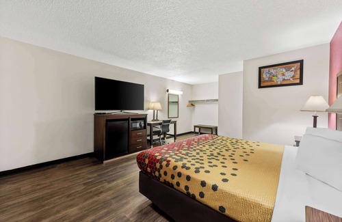 Fallon Hotel | Econo Lodge Fallon Naval Air Station Area