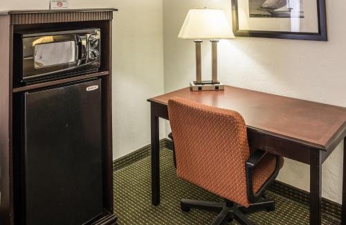 Palm Coast Cabin | Econo Lodge Palm Coast Central