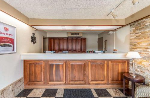 Zanesville Cabin | Econo Lodge Zanesville Downtown