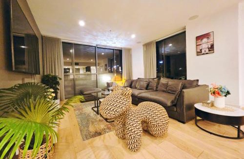 Adelaide Central Business District Apartment | Eden - Fast & Furious 伊甸园 - 速度与激情