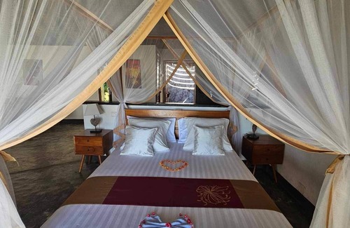 Marozevo Bed & Breakfast | Eden Nosy Faly magnificent guest room in a paradise setting in Madagascar