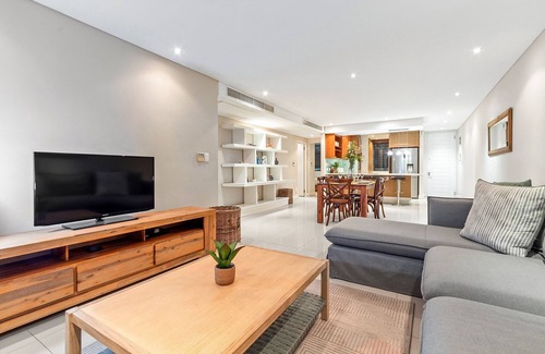 Big Bay Apartment | Eden on The Bay 250 - Two Bedroom Apartment, Sleeps 4