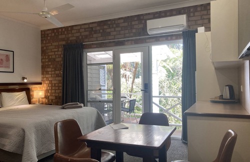 Margaret River Hotel | Edge of the Forest