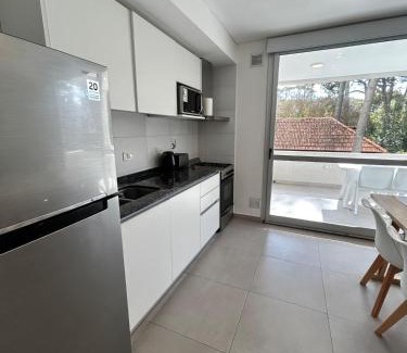 Carilo Apartment | Edificio Cerezo 77 by D&G