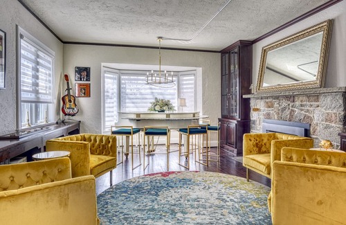 Valparaiso Apartment | Edinburgh Suite in Aberdeen