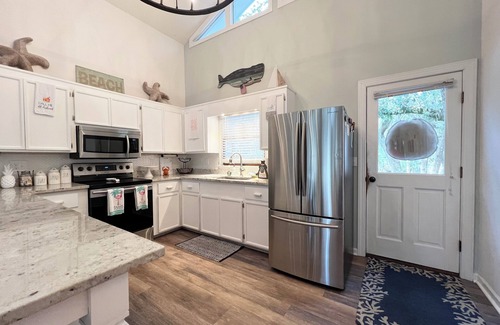 Edisto Island House | Edisto Beach Getaway!- Beach Walk!