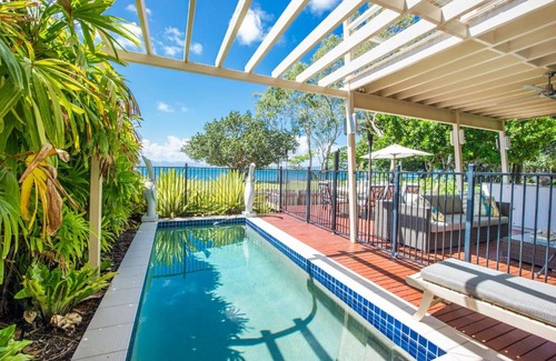 Picnic Bay House | Eeast on Picnic