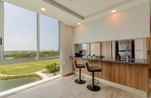 Zona Hotelera Apartment | EHDEN Vacation Suites Puerto Cancún