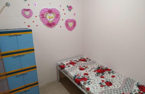 Cideng House | Eiffel Residence Cideng - Female Only