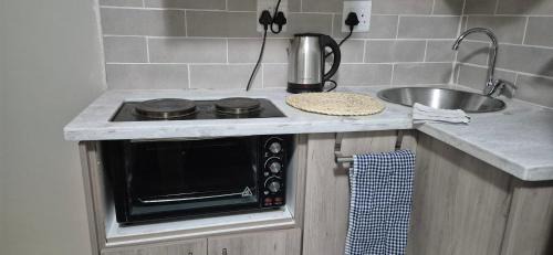 Akasia Apartment | Ekuhlaleni a home away from home R7