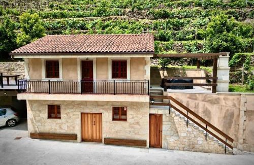 Chantada House | El balcón de la Penela