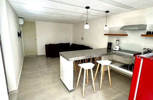 Puerto Juarez Apartment | El Departamento Lunero
