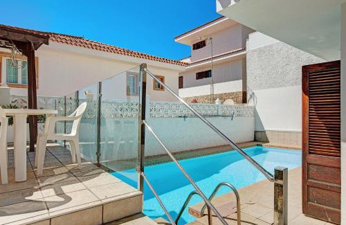 Arguineguin Ski Chalet | El Dorado