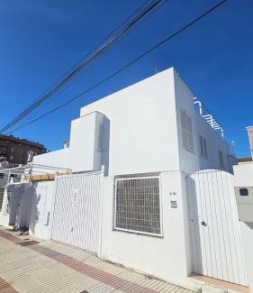 Sanlucar de Barrameda House | El Fortín de la playa by Sanlúcar Housing