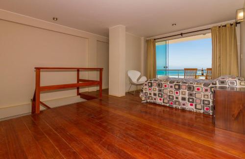 Lobitos House | El Hueco Villas