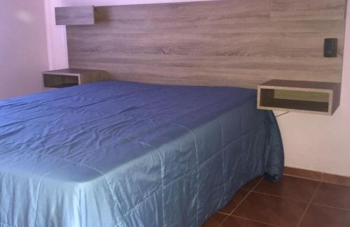 Agua de Oro House | El Jacaranda 2 - Complejo