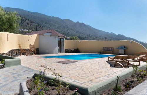 Los Llanos de Aridane Villa | El Jardín de las Pléyades