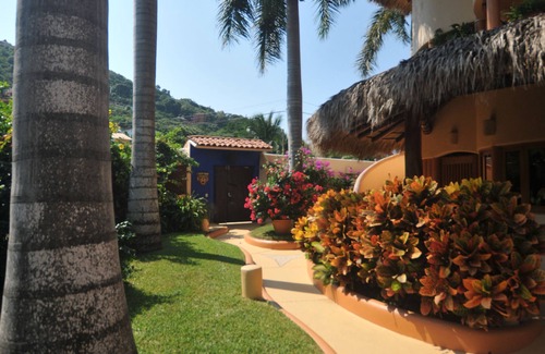 Playa Las Gatas Apartment | El Mango One Bedroom Apartment at Villas Los Arcos