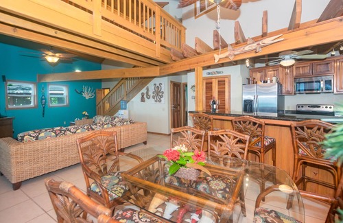 Antoneys Cay Villa | El Presidio, Beachfront Villa Sandy Bay