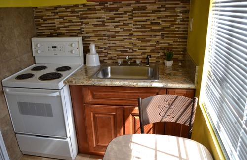 Twentynine Palms Hotel | El Rancho Dolores Motel at Joshua Tree National Park