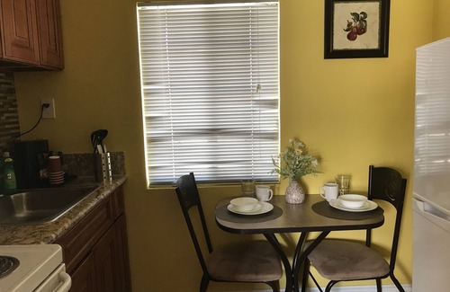 Twentynine Palms Hotel | El Rancho Dolores Motel at Joshua Tree National Park