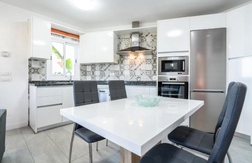 Armenime House | El rinconcito with sea view