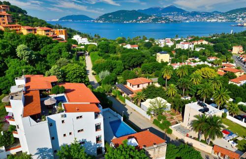 Playa Las Gatas Villa | El Tular 002 2 bedroom villa 7 mins walk from La Ropa beach