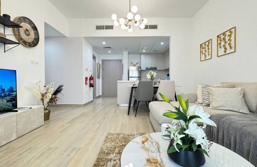 Abu Dhabi Apartment | Elegant 2BR Luxury Apartment | Prime Yas Island