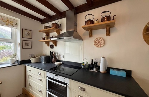 Dwygyfylchi House | Elegant 4-Bed Pet-Friendly Retreat in Snowdonia