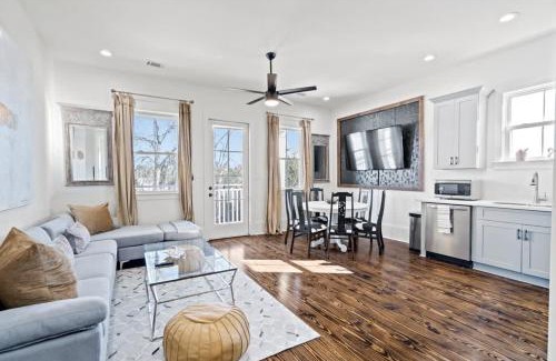 Dillard Apartment | Elegant 4bd with Pool and Off Street Parking