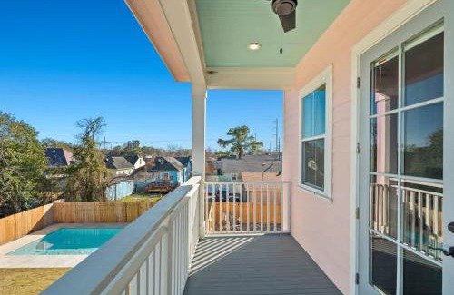 Dillard Apartment | Elegant 4bd with Pool and Off Street Parking