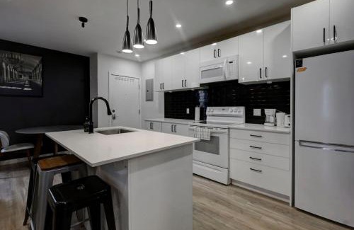 Plateau Mont Royal Apartment | Elegant 4BR on in the Plateau MTL